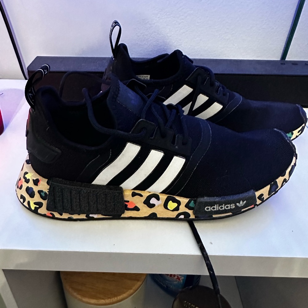 Women’s Adidas NMD_R1